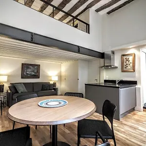  Apartment Moliere Chicsuites France