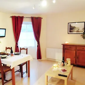 https://les-gites-de-la-fontaine.hotels-rhonealpes.com