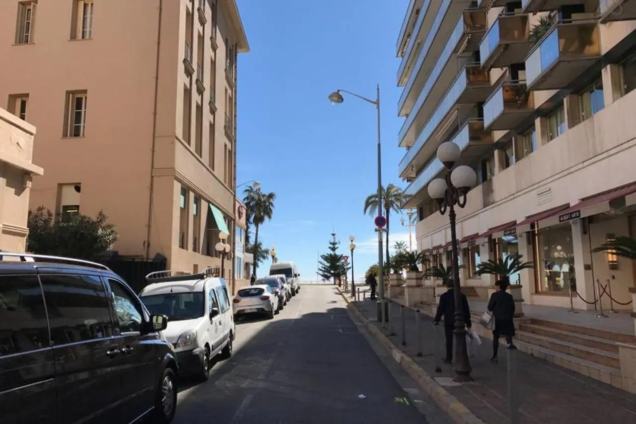 Apartment Centre Promenade With Terrace Next To The Sea In The Pedestrian Area