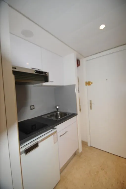 Apartment Centre Promenade With Terrace Next To The Sea In The Pedestrian Area France
